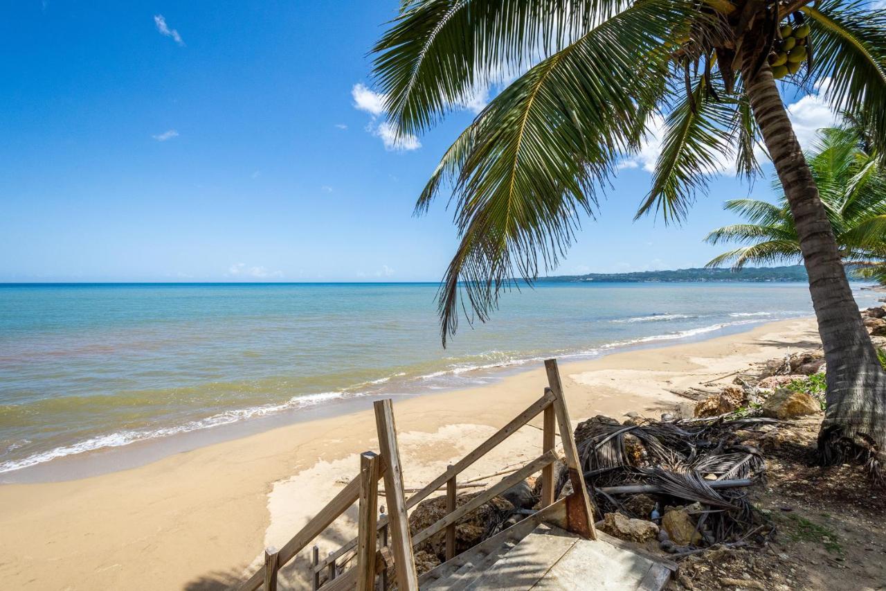 Villas At Aguada Sea Beach Exterior photo